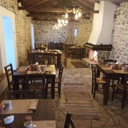 Stis Elenas Hotel