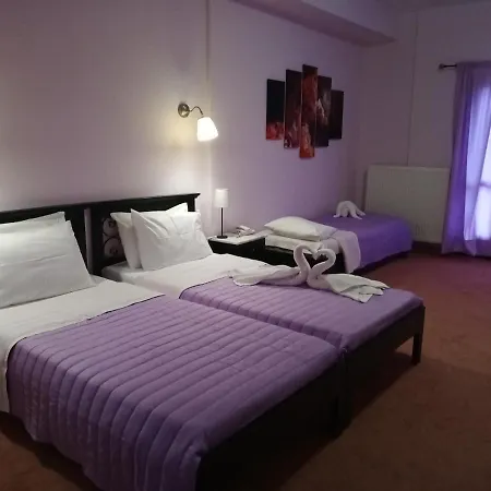 Stis Elenas Hotel 3*