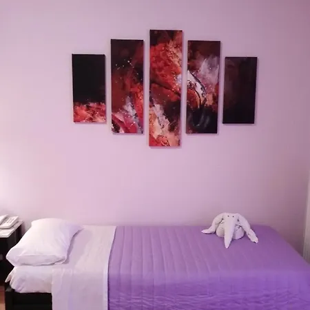 Stis Elenas Hotel
