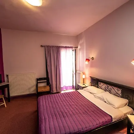 Hotel Stis Elenas Zarouchla